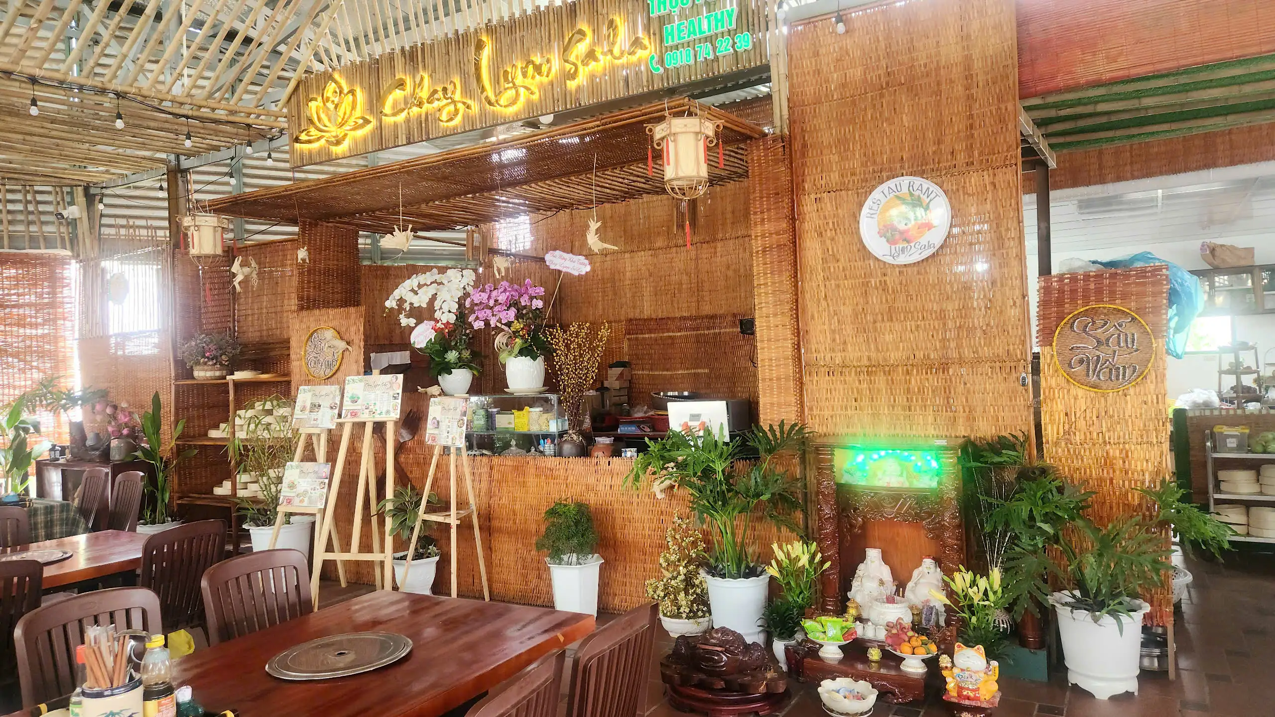 Không gian quán chay Lynn sala 2